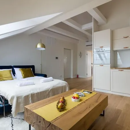 Charming In Perfect Location Apartment